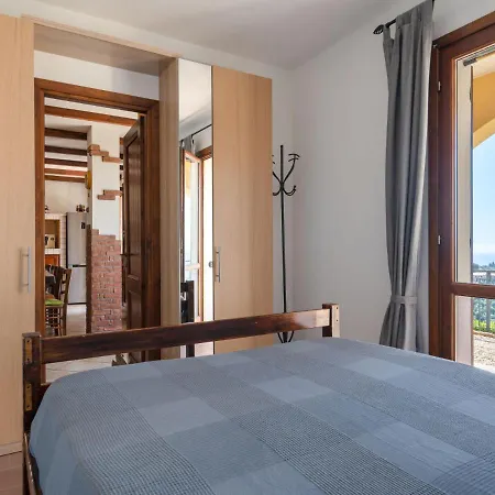 Apartment Casa Della Mimosa By Interhome *